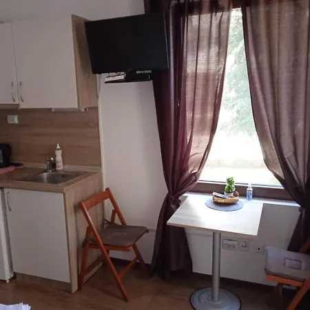 Flora Apartment Burgas City