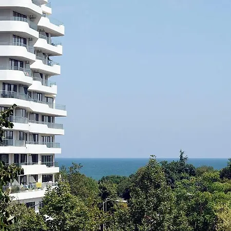 Flora Apartment Burgas City
