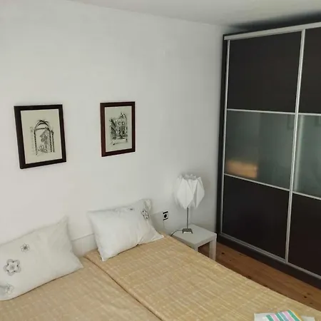 Flora Apartment