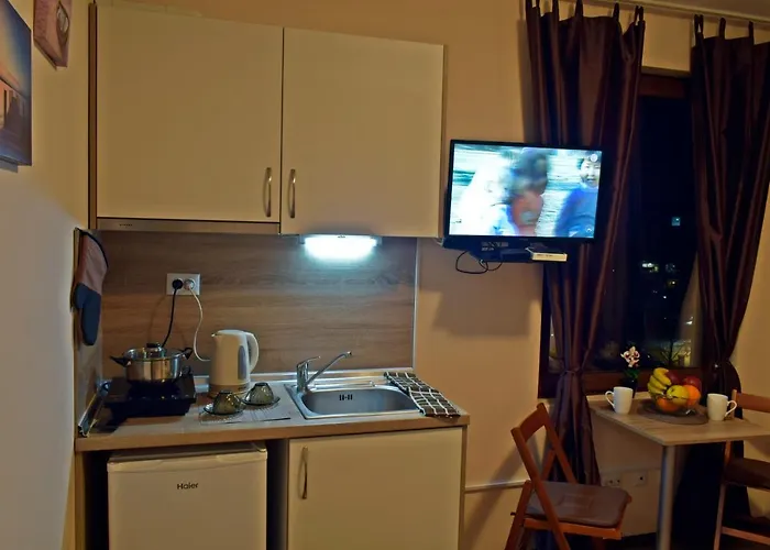 Flora アパート ブルガス