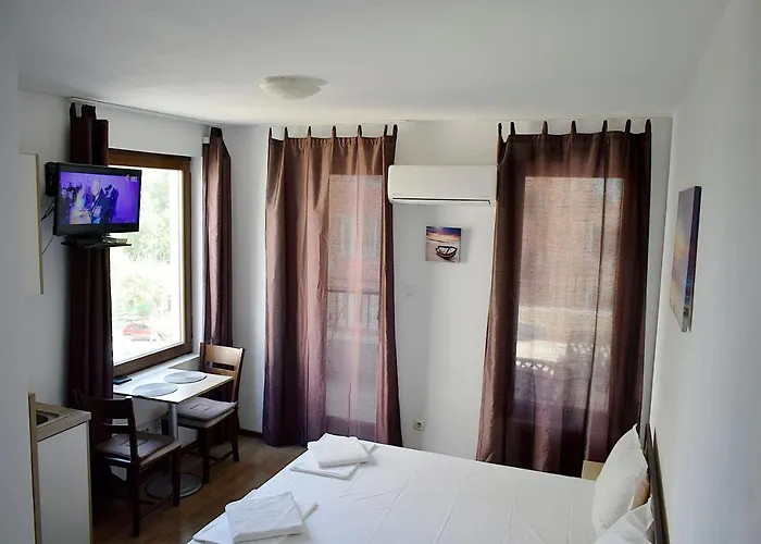 アパート Flora ブルガス