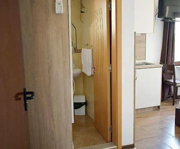 Flora アパート *