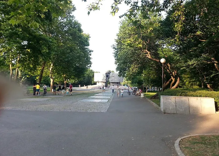 Flora アパート *