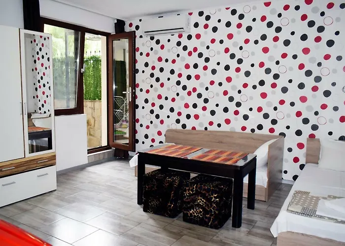 アパート Flora *